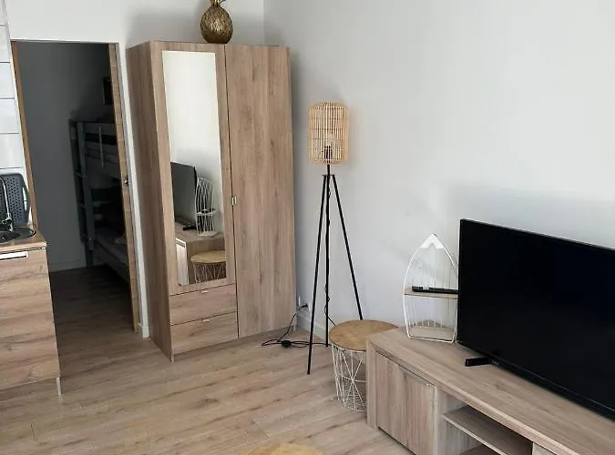 Charmant Studio Neuf 150M Plage Sur Avenue Principale Climatise Et Parking