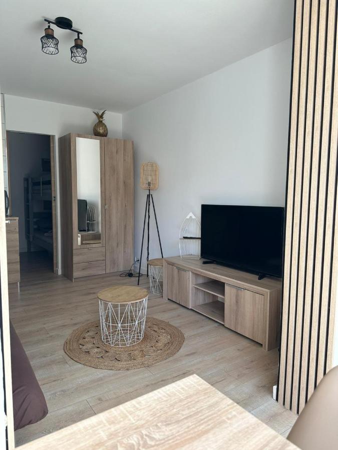 Neuf 150m Sur Avenue Principale Climatise Et Parking Apartment Cavalaire-sur-Mer